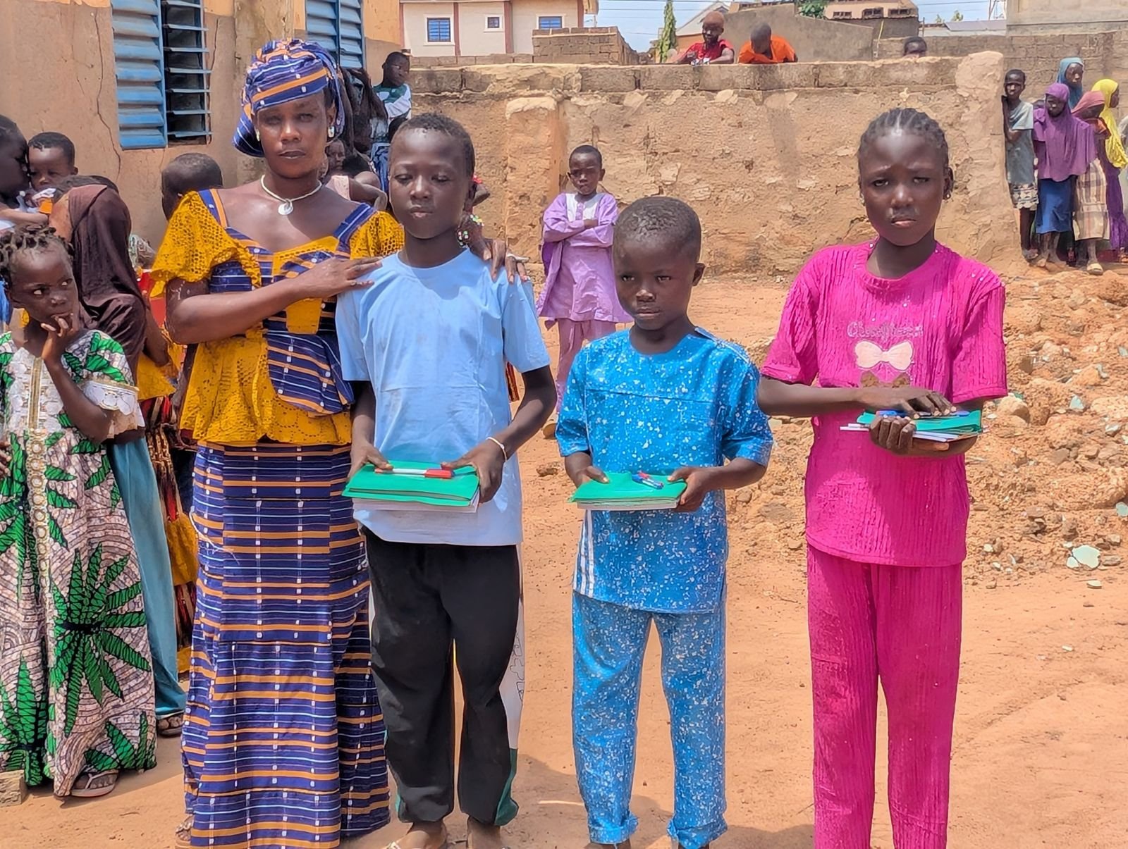 Élèves du site de Yagma lors d'une activité scolaire